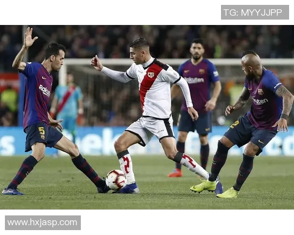 巴列卡诺法尔考迎战巴萨展现哥伦比亚足球传奇风采